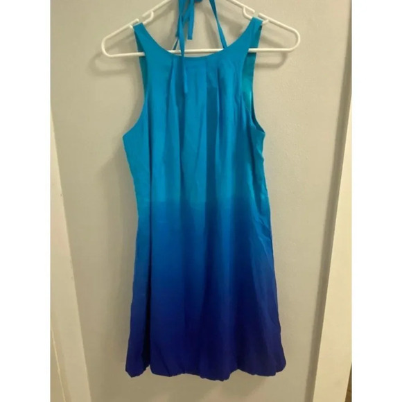 express Dress small. Lightly worn. Like brand new - Picture 1 of 4